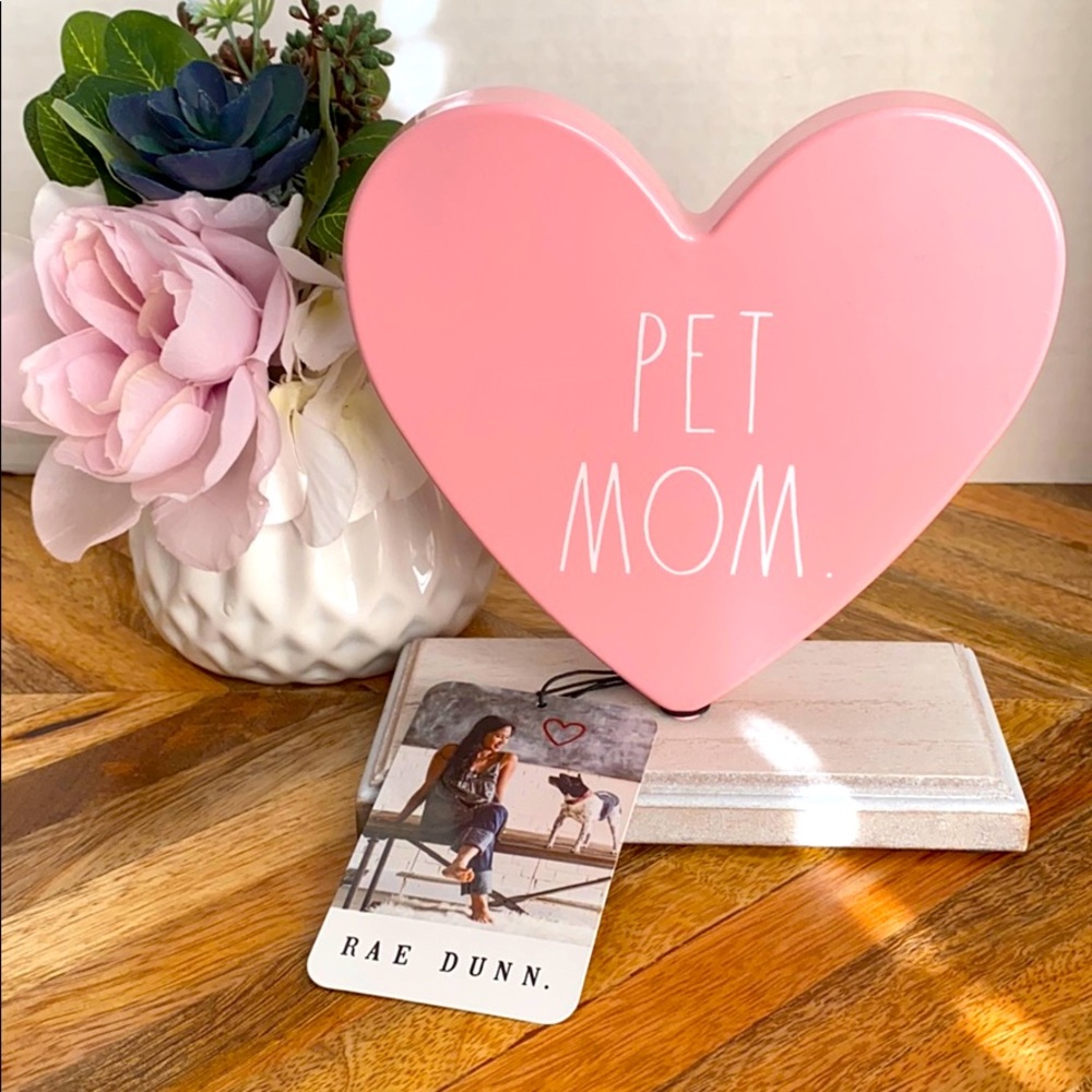 RAE DUNN “PET MOM” HEART PLAQUE